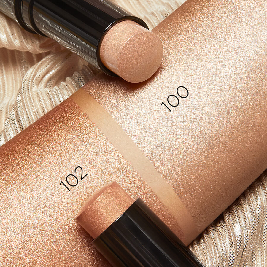 Radiant Touch Creamy Stick Highlighter 102 Golden Biscuit [KIKO (1)