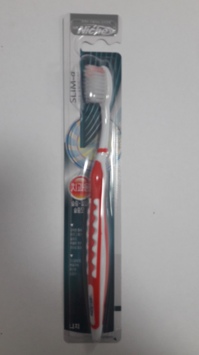 Niche Slim-α Oral Care Toothbrush