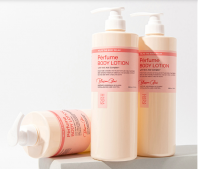 Perfume Body Lotion Blossom Glow 1000 ml [HaaRaz]